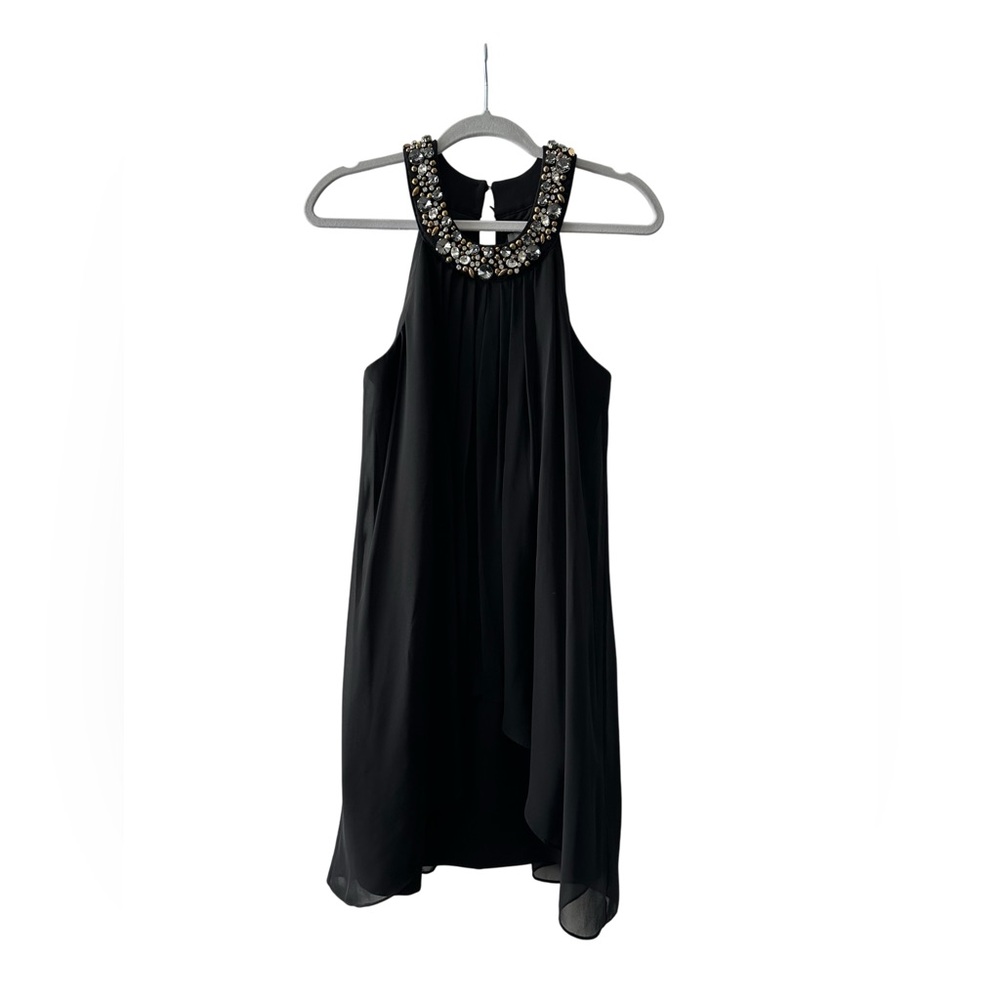 Vince Camuto Elegant Black Sleeveless Dress with Embellished High - Neckline